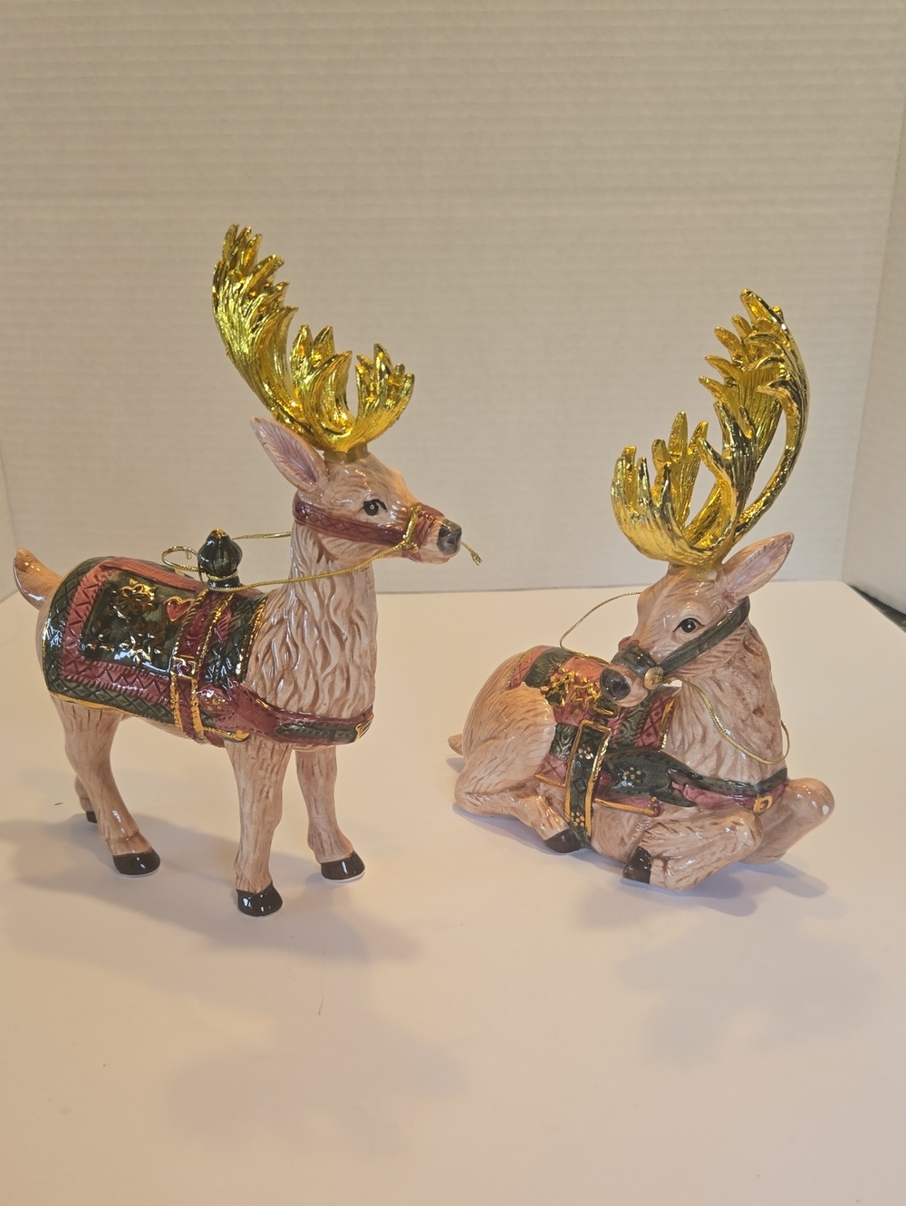 Gold-Antler Ceramic Reindeer Holiday Decoration - Set of 2
